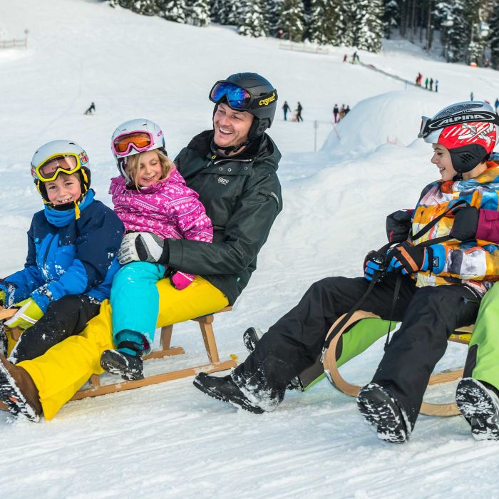 Tobogganing on the Schatzberg, Auffach