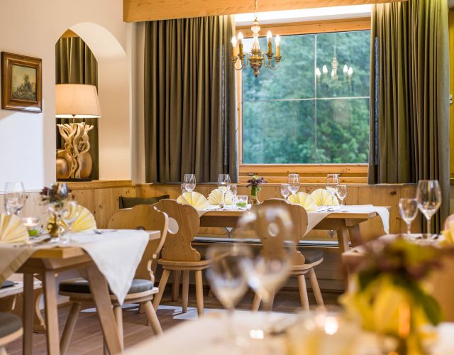 Enjoy our specialties in the "Old Parlor"