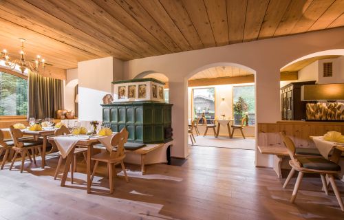 Enjoy our specialties in the "Old Parlor"