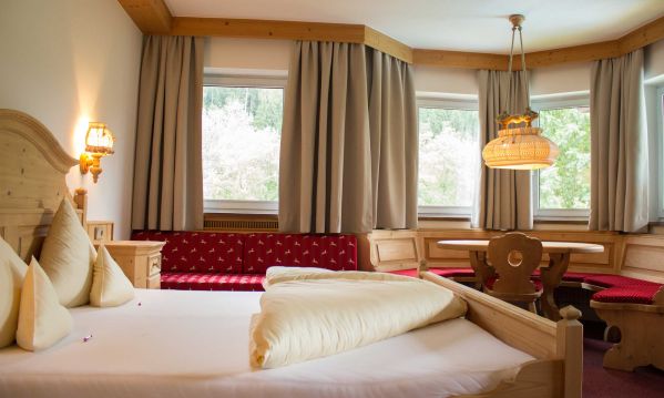 Oriel Room »Morning Sun«