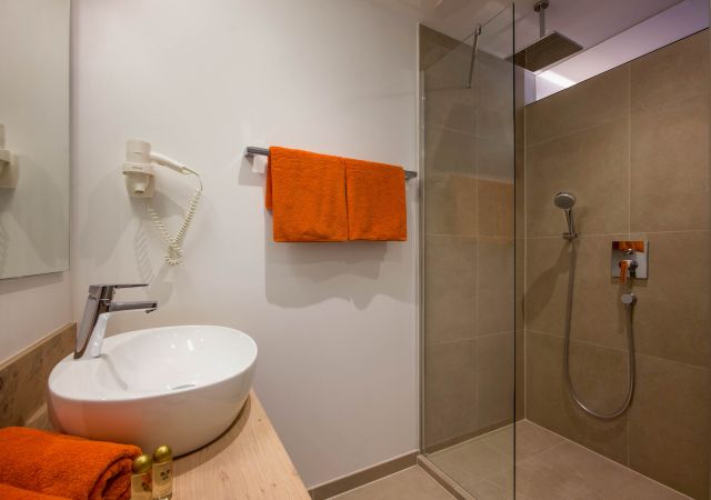 »Breitegg« Hotel Room in Wildschönau