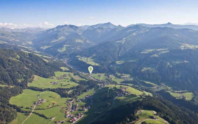 Aerial view of Wildschönau with location marking